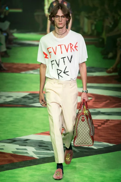 Look 5